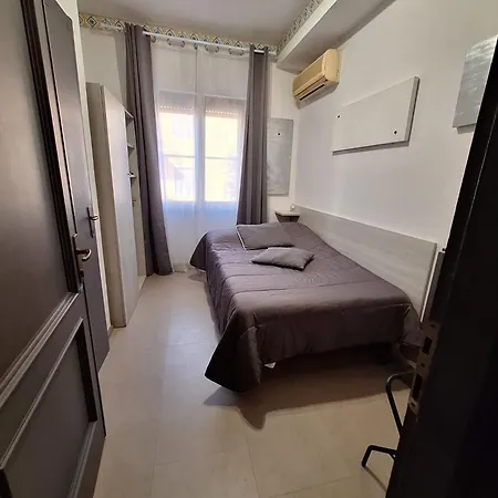 فندق مبيت وإفطار Tarchon Luxury 3*