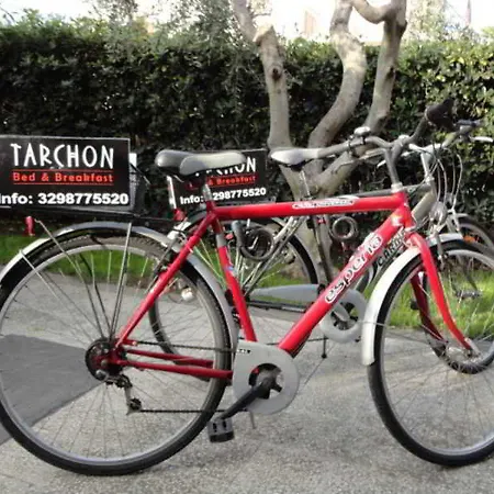 فندق مبيت وإفطار Tarchon Luxury 3*