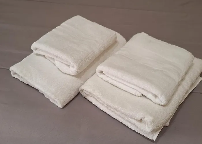 Tarchon Luxury Nocleg ze śniadaniem 3*