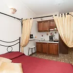 Tarchon Luxury Oda ve Kahvaltı 3*