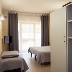 Tarchon Luxury Oda ve Kahvaltı 3*