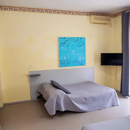 Tarchon Luxury Frühstückspension 3*