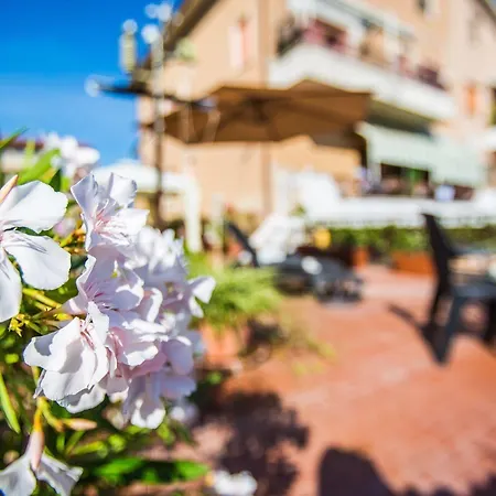 Tarchon Luxury Bed & Breakfast 3*