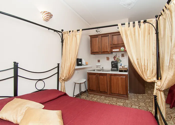 Tarchon Luxury Couette-café 3*